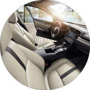 white tan front seats in the 2019 honda civic