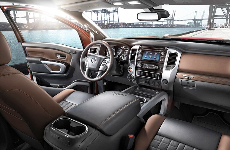 2017 Nissan Titan XD technology and comfort features