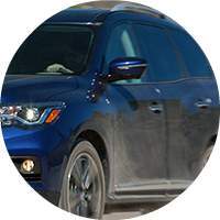2018 Nissan Pathfinder front driver's door