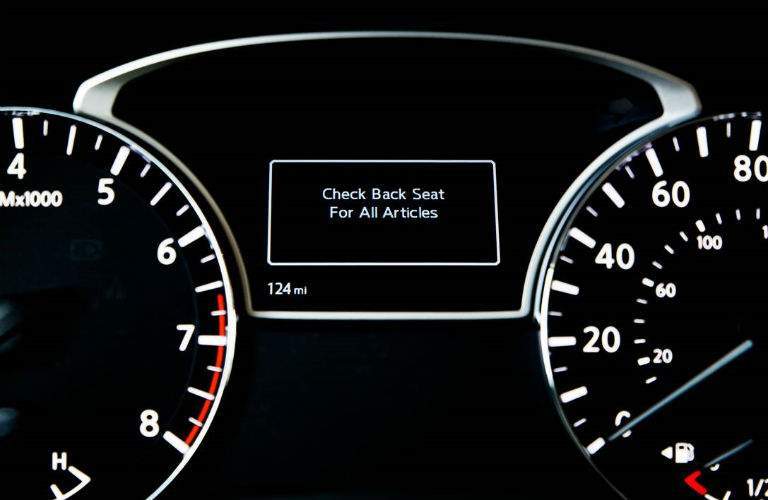 2018 Nissan pathfinder dash.
