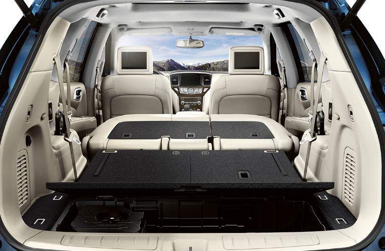 2018 Nissan pathfinder rear view interior.