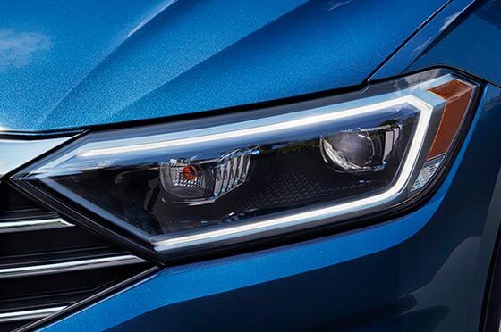 2019 Volkswagen Jetta's LED Headlights