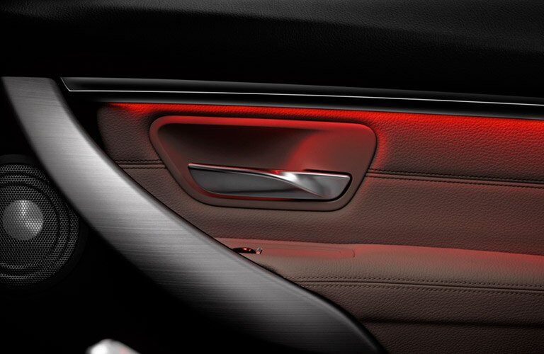 2017 BMW 3 Series ambient lighting