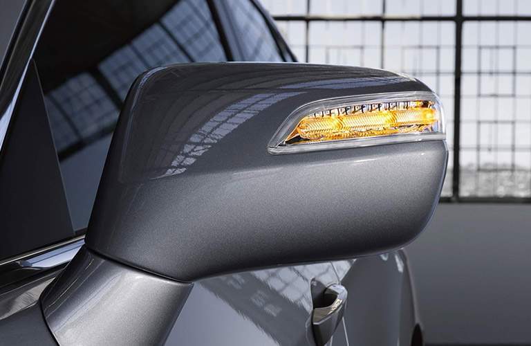 Close up of side mirror on 2017 Acura RDX