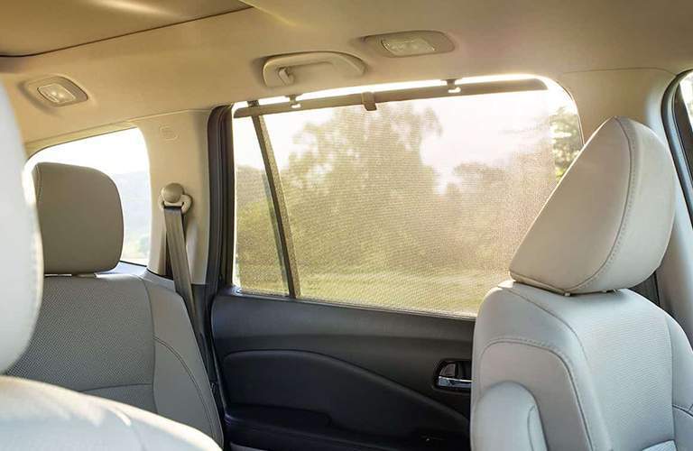 Window shade in 2017 Honda Pilot EX-L