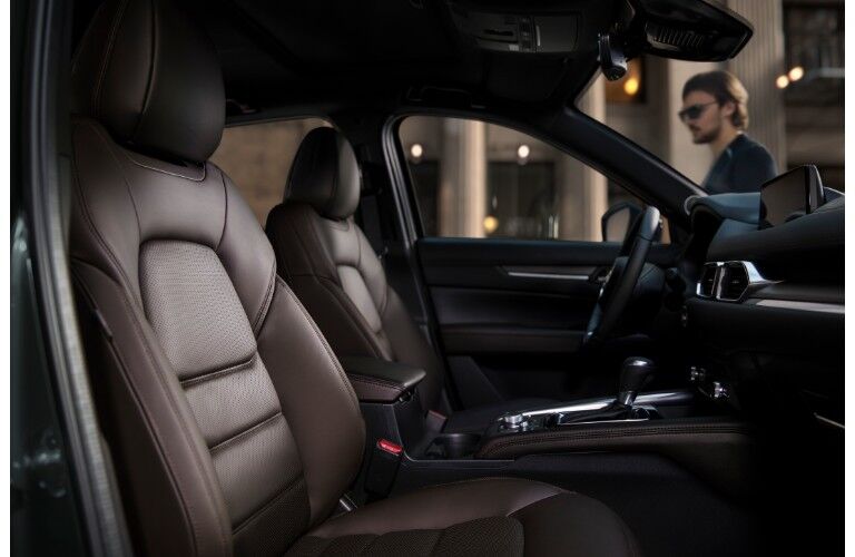 Interior view of 2019 Mazda CX-5