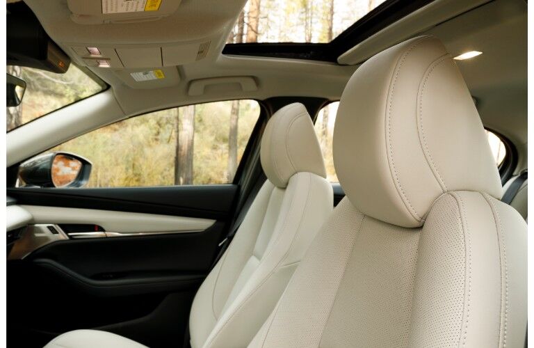 2019 Mazda3 front seats