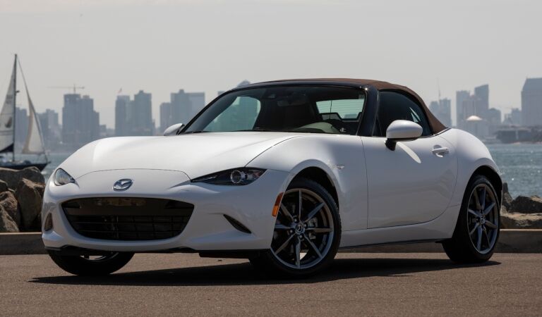 2019 Mazda MX-5 Miata white side view