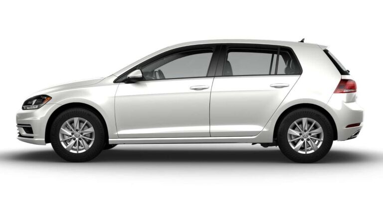 2019 Volkswagen Golf S white side view