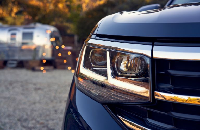 2021 VW Atlas headlight close up view