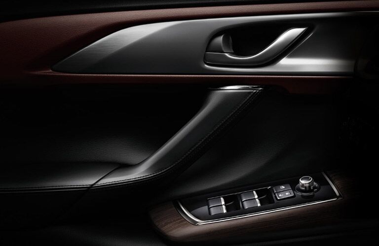 2018 Mazda CX-9 Door Handle and Various Controls