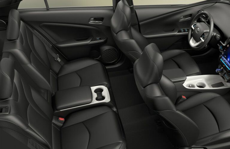 2017_Toyota_Prius_Prime seating_o