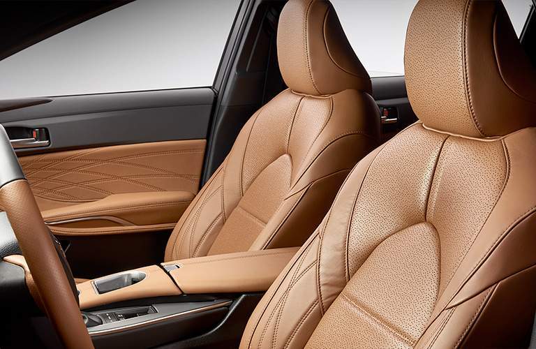 2019 Toyota Avalon front seats