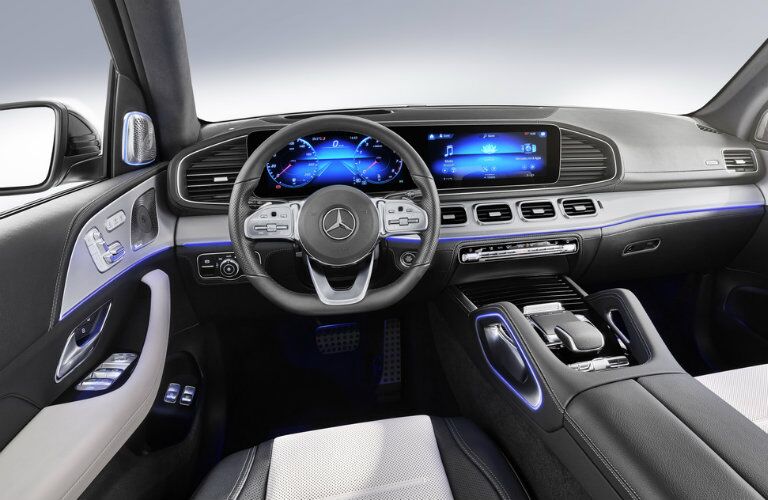 steering wheel and dashboard of the 2020 Mercedes-Benz GLE