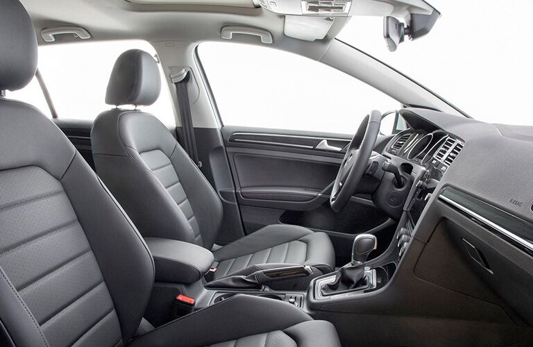 Front seats of 2018 Volkswagen Golf