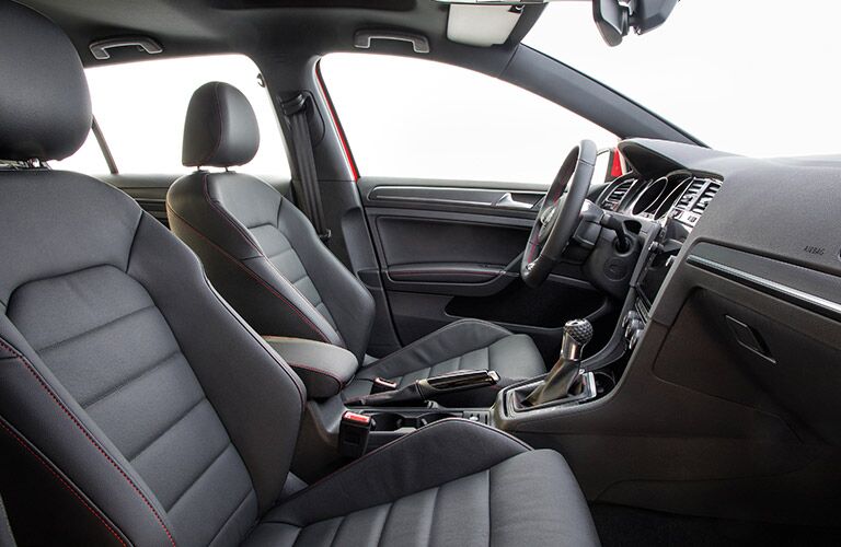 Front seats and dash in 2018 Volkswagen Golf GTI