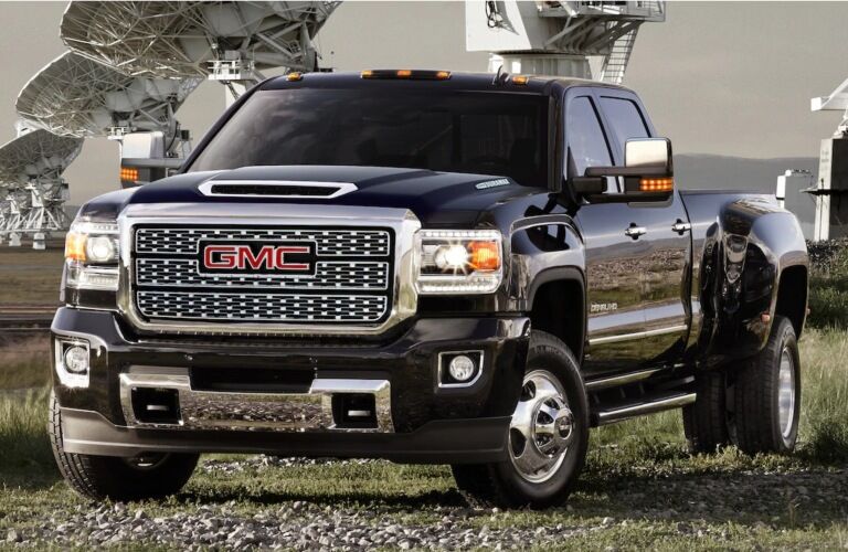 2018 Sierra HD black front view