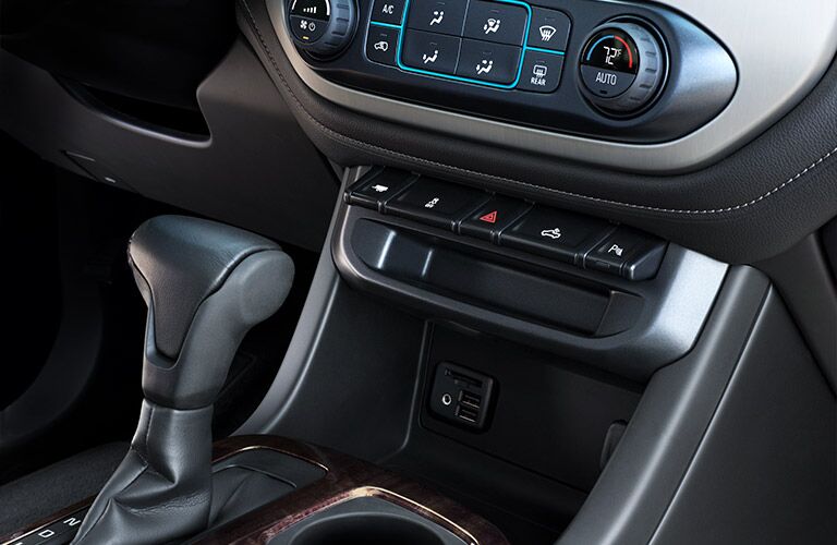 2019 GMC Canyon center console