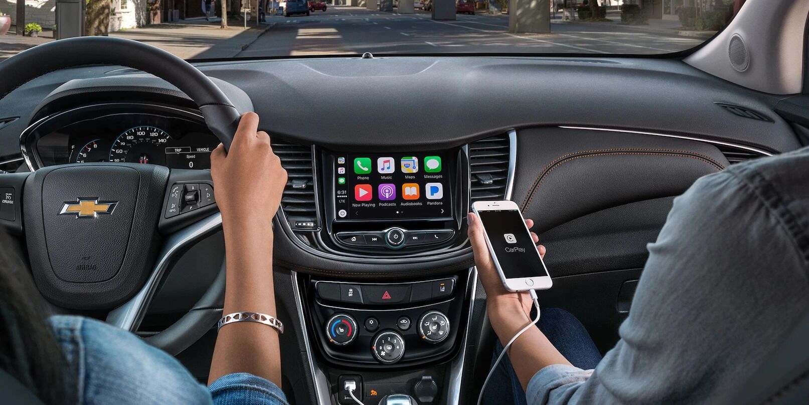 2019 Chevy Trax infotainment screen with Apple CarPlay
