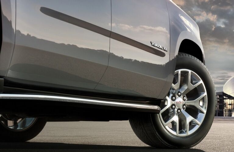2019 GMC Yukon XL closeup silver