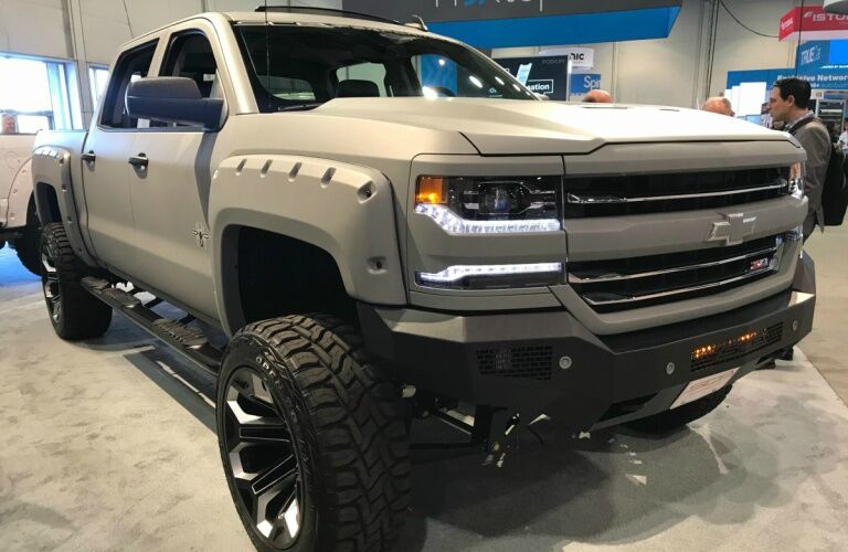 Lifted 2018 Chevy Silverado 1500 white front view