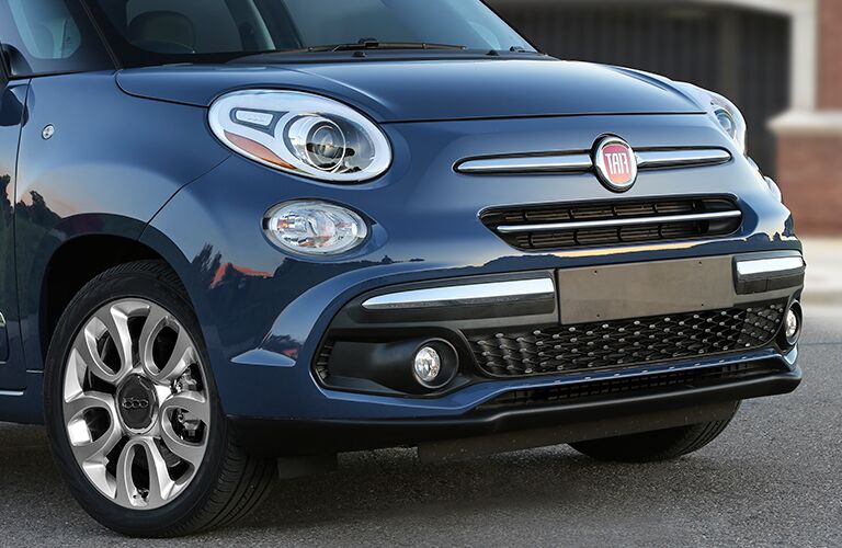 Front view of blue 2018 Fiat 500L