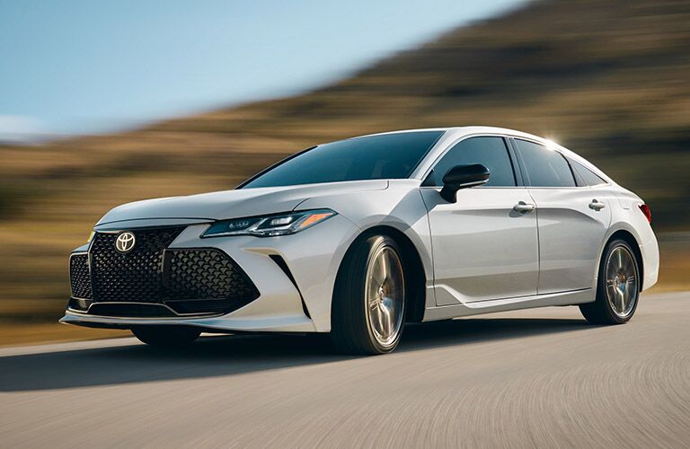 Front Diagonal View of White 2019 Toyota Avalon