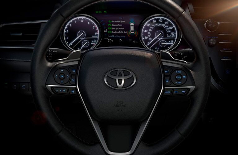 2019 Toyota Camry Steering Wheel and Instrument Cluster