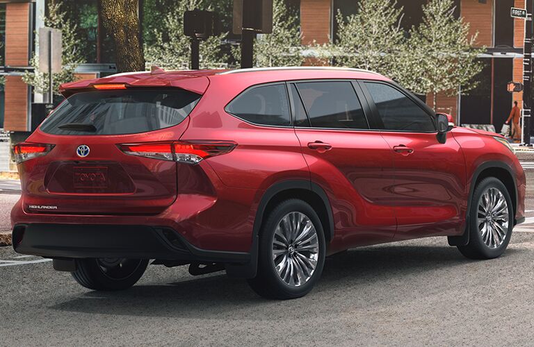 2020 Toyota Highlander Hybrid back end