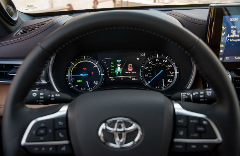 A photo of the center gauge cluster in the 2020 Highlander Hybrid.
