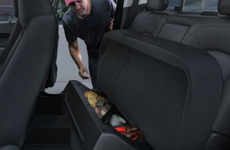 Cargo space in the 2018 Chevrolet Colorado