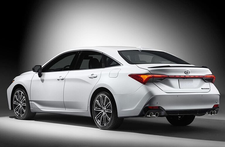 2019 Toyota Avalon from the side