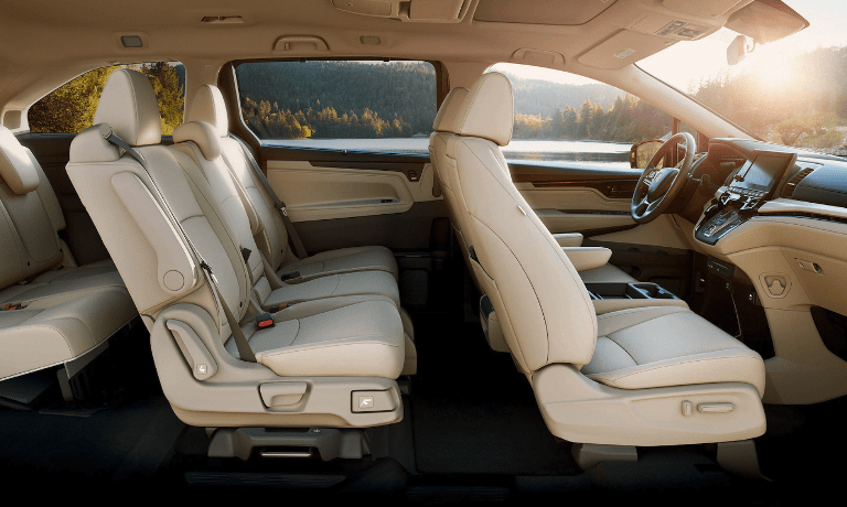 2020 Honda Odyssey interior