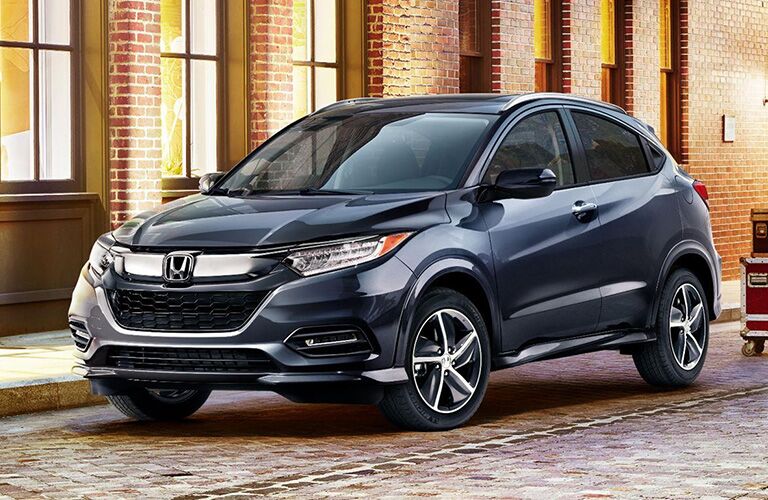 Front driver side exterior view of a gray Honda HR-V
