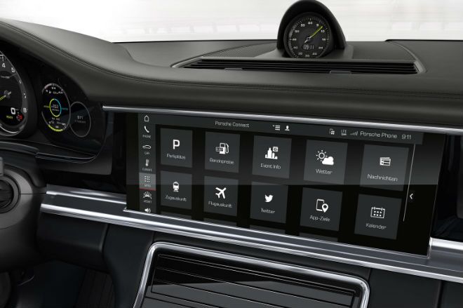 Porsche Panamera infortainment screen