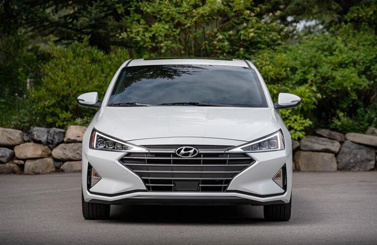 white hyundai elantra front view