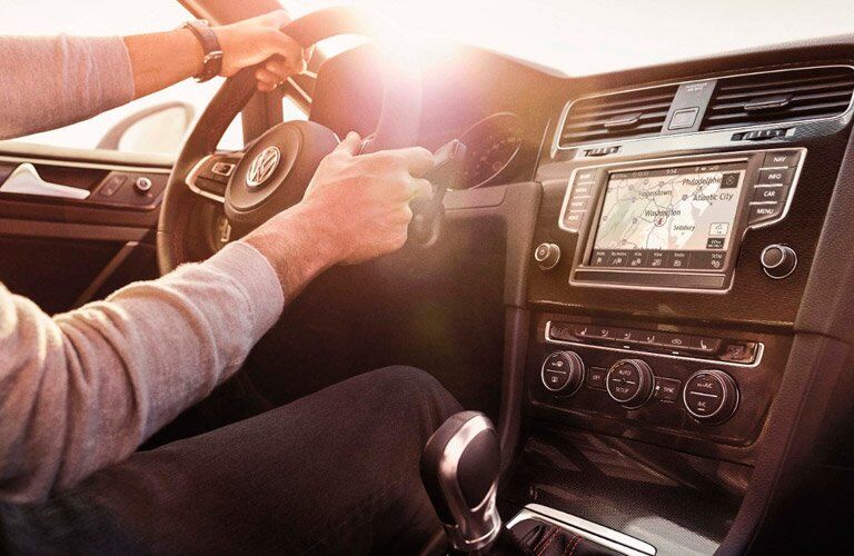 2017 Volkswagen Golf GTI navigation