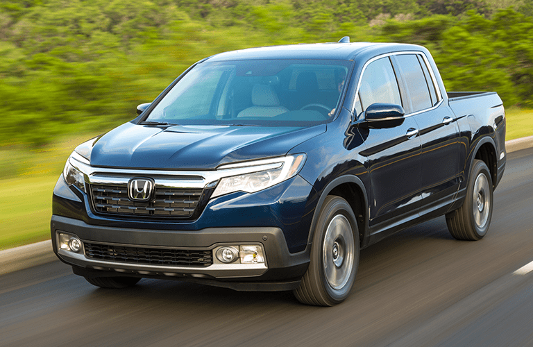 2019 Honda Ridgeline blue front view