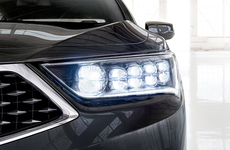 Headlight on black 2020 Acura RLX