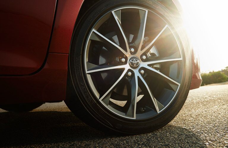 2016 toyota camry wheels