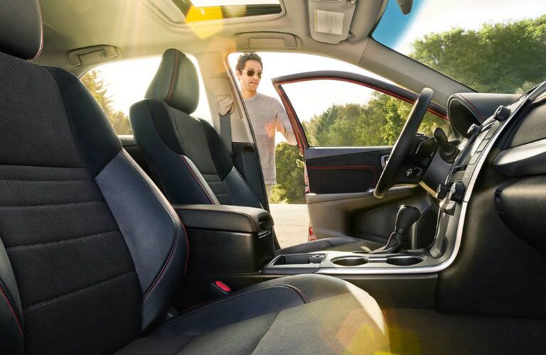 2016 toyota camry hybrid interior seats