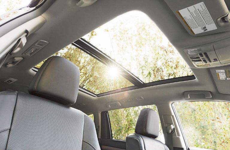 2016 toyota highlander hybrid moonroof