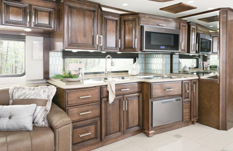 2020 Newmar London Aire kitchenette area