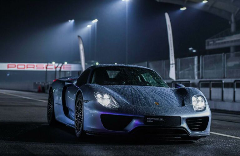 Porsche 918 spyder mission e concept on race track