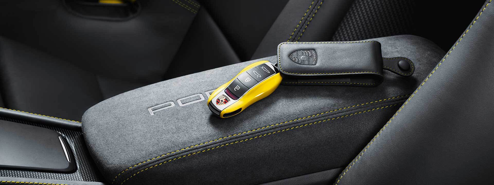 Porsche keys in Highland Park, IL