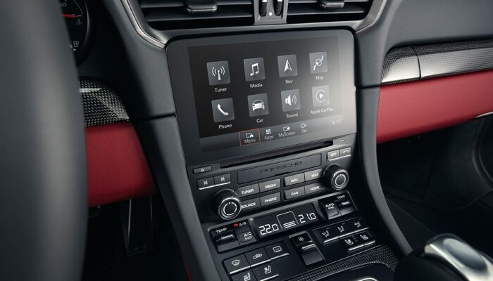 Touchscreen display inside the 2019 Porsche 911 Turbo