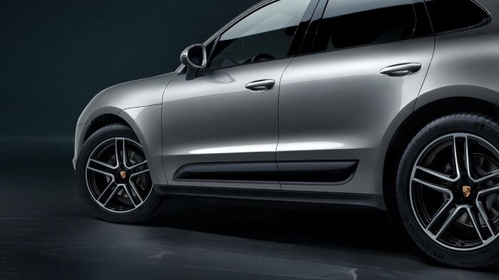 The sleek exterior of the 2019 Porsche Macan