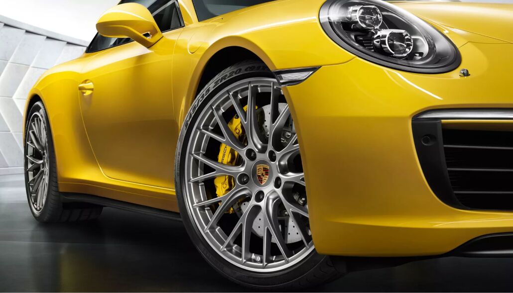 Finance a new Porsche from Loeber Porsche near Golf, IL