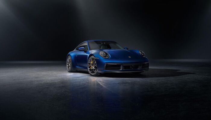 Loeber Motors Porsche offers many specials to drivers in Morton Grove, IL