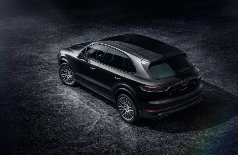 2022 Porsche Cayenne vs 2022 Volvo XC90